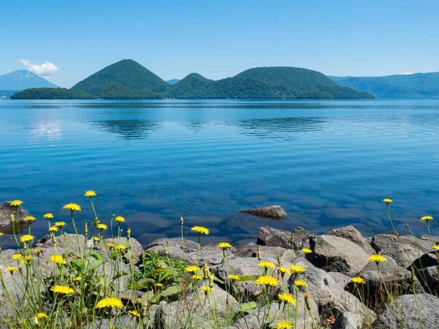Sapporo: Hokkaido, Noboribetsu, Lake Toya and Otaru Full-Day Tour